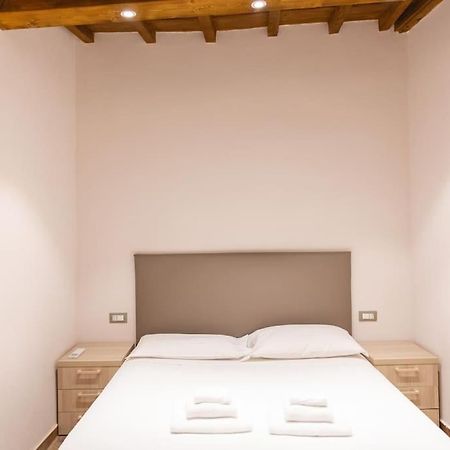 Cozy And Charmin 3Br Apartment Steps By Duomo Φλωρεντία Εξωτερικό φωτογραφία