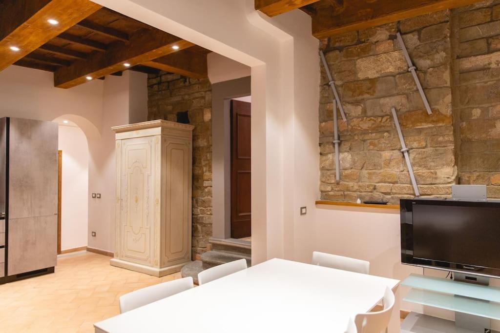 Cozy And Charmin 3Br Apartment Steps By Duomo Φλωρεντία Εξωτερικό φωτογραφία